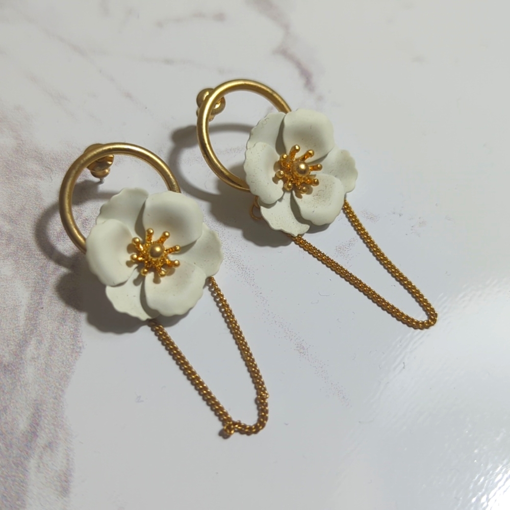 Flower Dangling Earrings